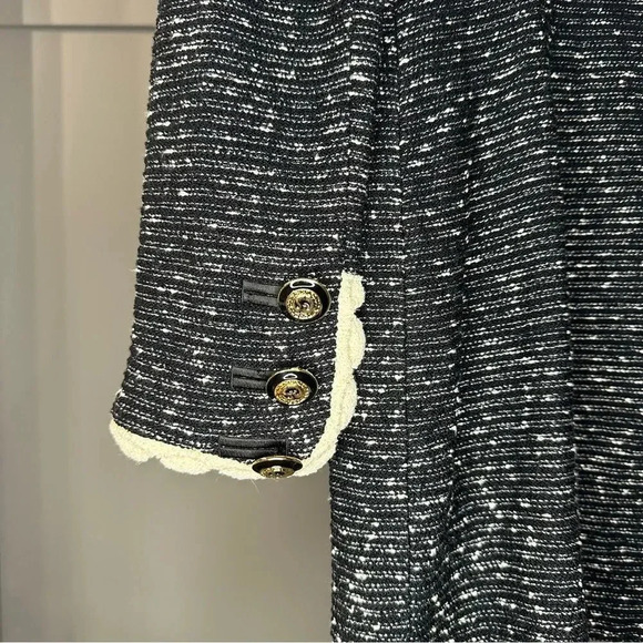 Vintage St. John Collection Jacket Black & White Tweed Boucle Knit Blazer Size 2 - Picture 8 of 12